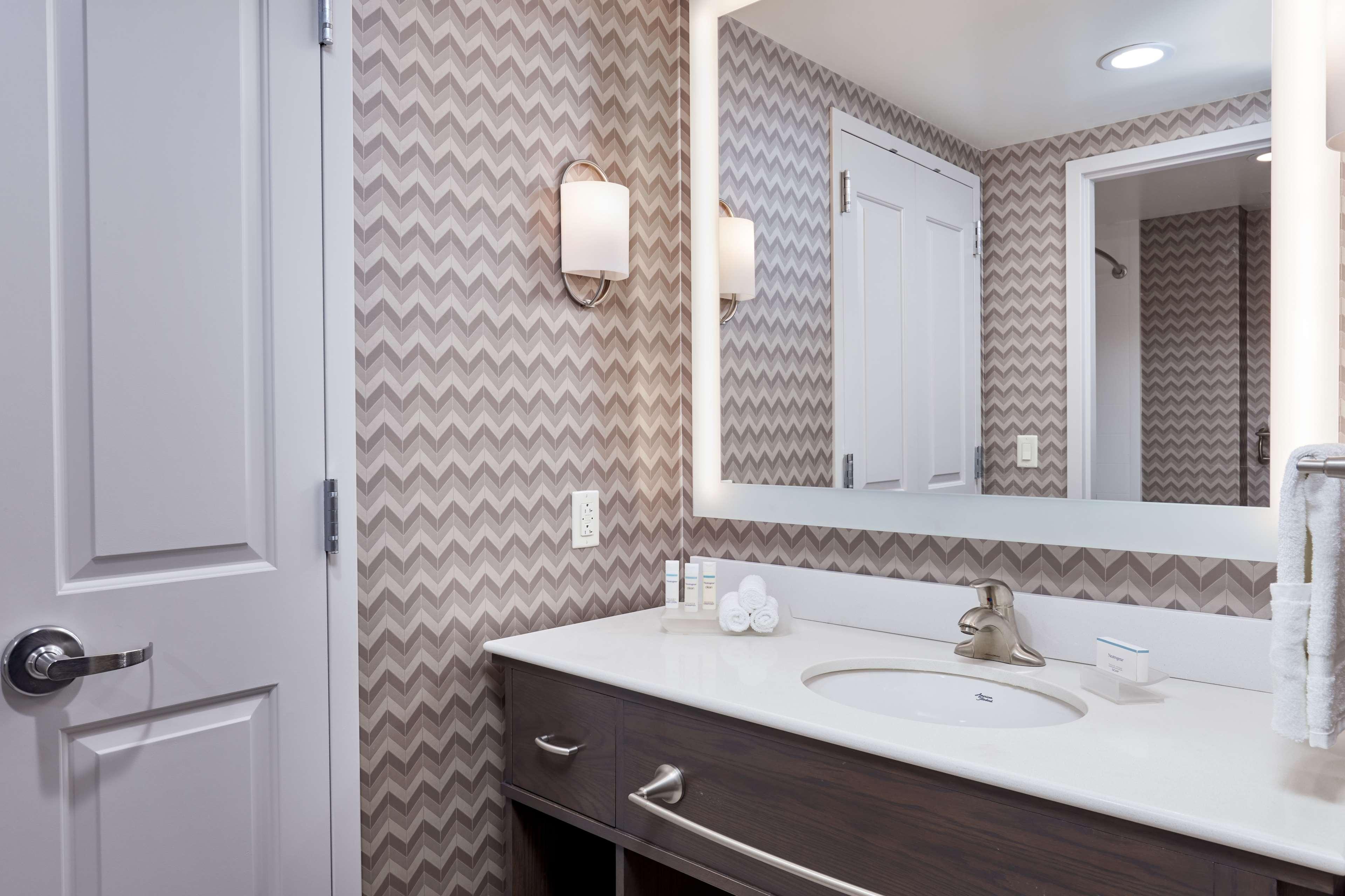 Homewood Suites By Hilton Teaneck Glenpointe Buitenkant foto