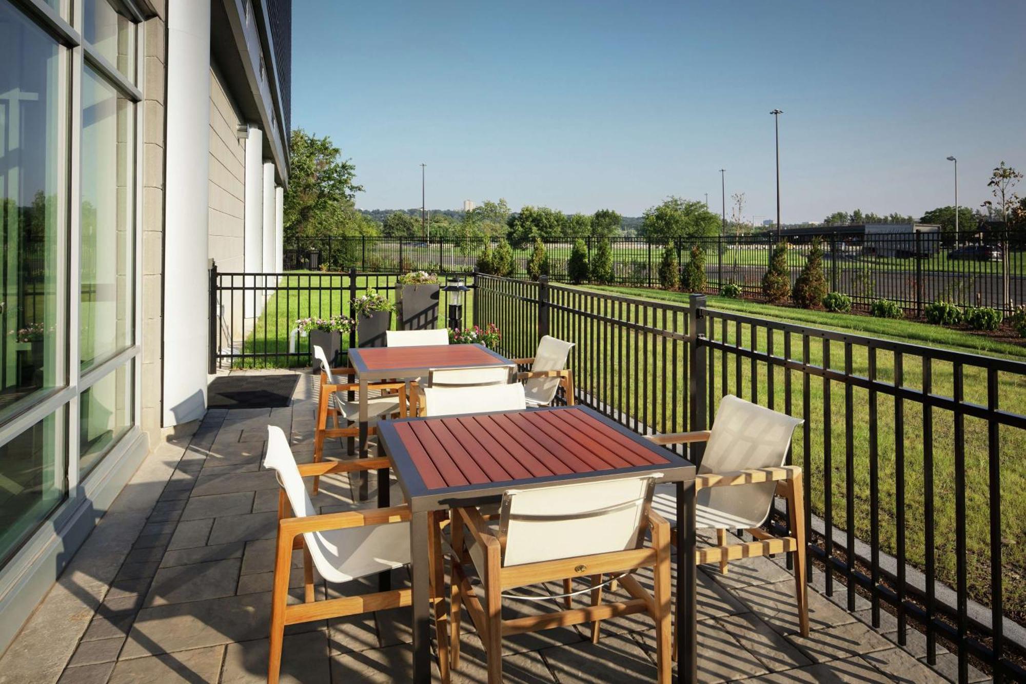 Homewood Suites By Hilton Teaneck Glenpointe Buitenkant foto
