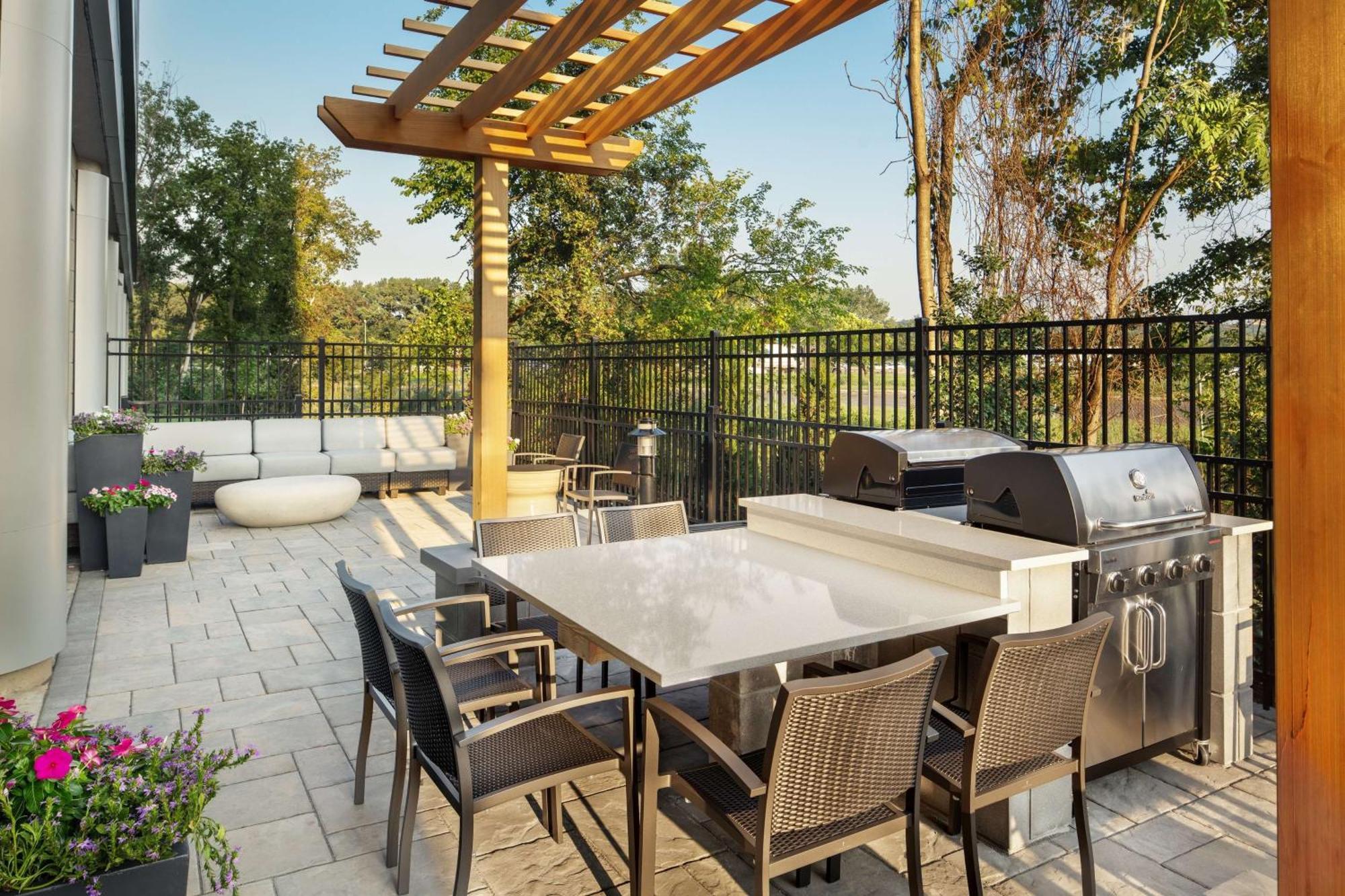 Homewood Suites By Hilton Teaneck Glenpointe Buitenkant foto
